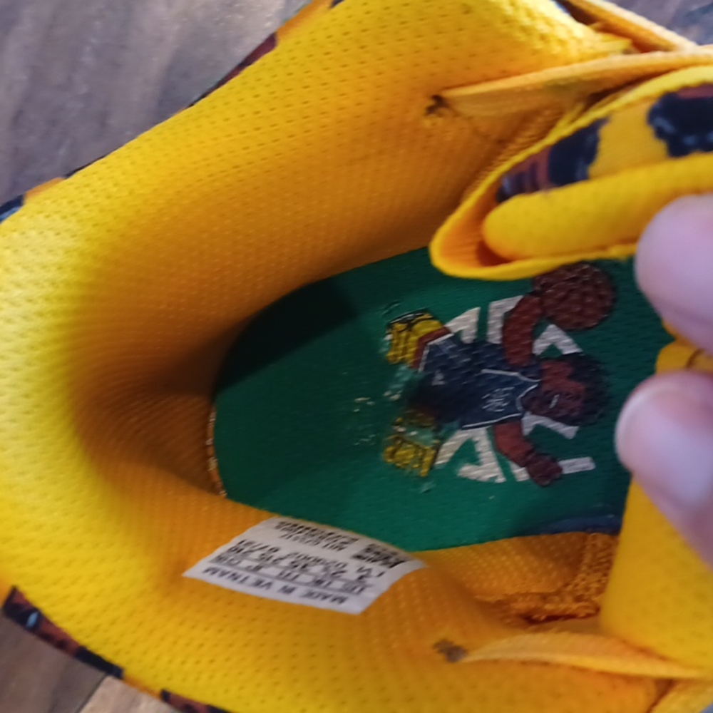 Donavan Mitchell x Adidas x Lego Size 3Y - Picture 5 of 16